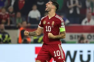 Ο Σομποσλάι γιόρτασε την πρόκριση της Ουγγαρίας στο Euro πίνοντας… πάλινκα με τους οπαδούς!