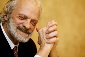 Πέθανε ο Σπύρος Φωκάς