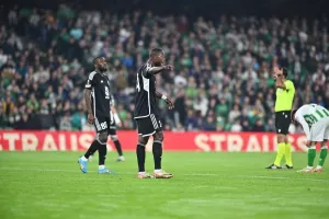 Μπέτις-Άρης: Πάλεψε γενναία, αλλά φεύγει με τεσσάρα…