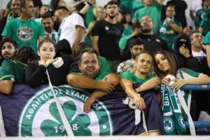 (Φωτορεπορτάζ) Ο κόσμος στο "Αντώνης Παπαδόπουλος"