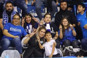 (Φωτορεπορτάζ) Ο κόσμος στο "Αντώνης Παπαδόπουλος"