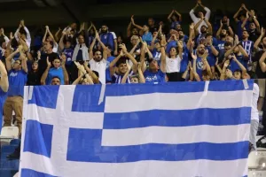 (Φωτορεπορτάζ) Ο κόσμος στο "Αντώνης Παπαδόπουλος"