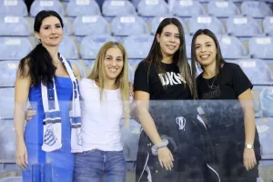 (Φωτορεπορτάζ) Ο κόσμος στο "Αντώνης Παπαδόπουλος"