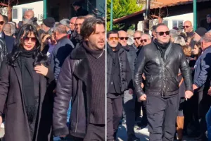 Πάολα και Ρέμος στην ταφή του μεγάλου τραγουδιστή