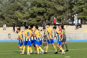 Γαλαζοκίτρινη (ΑΠΟΕΛ) νίκη επί της ΑΕΛ (Κ15)