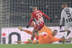 Με Ζαχίντ και Γιοβάνοβιτς (2-1 στο ντέρμπι)