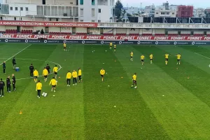 Άσχημο (away) 2023!