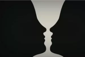 Δύο πρόσωπα ή ένα βάζο;