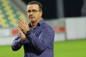 (Τσολάκης) "Φύλλο και φτερό" και ψυχολογία