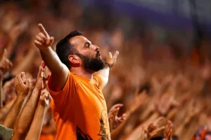 UPD από το ΑΠΟΕΛ- 400... και ΤΕΛΟΣ!