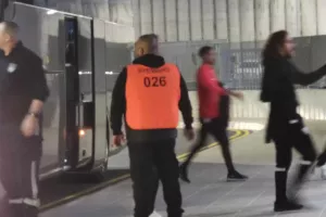 (ΦΩΤΟΣ/Kerkida) Στο γήπεδο και η Νέα Σαλαμίνα 