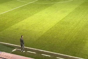 Υπό το βλέμμα Γιάνσον 