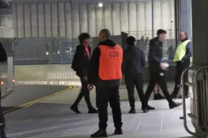 (ΦΩΤΟΣ/Kerkida) Στο γήπεδο και η Νέα Σαλαμίνα 