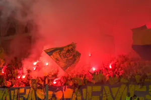 Θύρα 3/Στο καθήκον για Άρη!