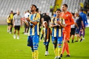 ΑΠΟΕΛ για Δόξα