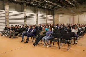 Ενημέρωση στους γονείς από την ακαδημία του Απόλλωνα (Φώτος)