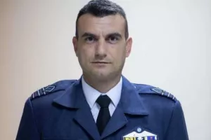 Ασύλληπτη τραγωδία - Η σύζυγος και τα δύο παιδιά του πιλότου παρακολουθούσαν τη μοιραία πτήση