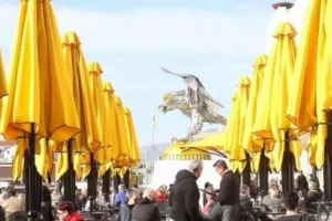 ΑΕΚ: Κιτρινόμαυρο… πάρτι έξω από την OPAP Arena