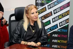 ΚΟΑ/ Παράδοση χορηγίας στα προσφυγικά Σωματεία (Φώτος)