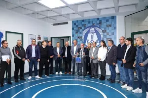 ΚΟΑ/ Παράδοση χορηγίας στα προσφυγικά Σωματεία (Φώτος)