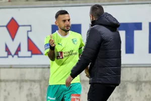 Ο Κώστας, στον ΤΡΙΣΚΟ!
