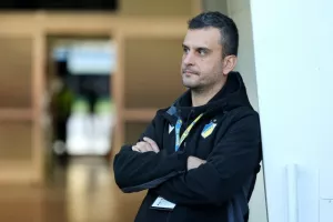 ΑΠΟΕΛ-Ομόνοια: Γαλαζοκίτρινη κυριαρχία με τριάρα και... κορυφή! (Φώτος)
