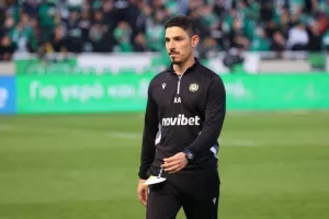 ΑΠΟΕΛ-Ομόνοια: Γαλαζοκίτρινη κυριαρχία με τριάρα και... κορυφή! (Φώτος)