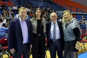 (ΦΩΤΟΣ) Επίδοση επιταγών Σχεδιασμού Προοπτικής ΚΟΑ από Λετυμπιώτη και Μιχαηλίδη