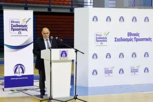 (ΦΩΤΟΣ) Επίδοση επιταγών Σχεδιασμού Προοπτικής ΚΟΑ από Λετυμπιώτη και Μιχαηλίδη