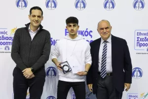 (ΦΩΤΟΣ) Επίδοση επιταγών Σχεδιασμού Προοπτικής ΚΟΑ από Λετυμπιώτη και Μιχαηλίδη