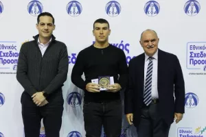 (ΦΩΤΟΣ) Επίδοση επιταγών Σχεδιασμού Προοπτικής ΚΟΑ από Λετυμπιώτη και Μιχαηλίδη