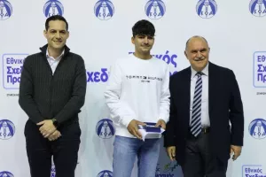 (ΦΩΤΟΣ) Επίδοση επιταγών Σχεδιασμού Προοπτικής ΚΟΑ από Λετυμπιώτη και Μιχαηλίδη