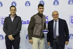 (ΦΩΤΟΣ) Επίδοση επιταγών Σχεδιασμού Προοπτικής ΚΟΑ από Λετυμπιώτη και Μιχαηλίδη
