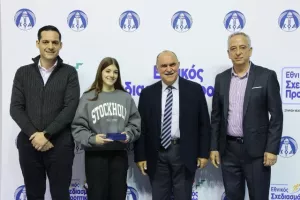 (ΦΩΤΟΣ) Επίδοση επιταγών Σχεδιασμού Προοπτικής ΚΟΑ από Λετυμπιώτη και Μιχαηλίδη