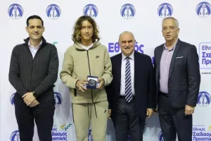 (ΦΩΤΟΣ) Επίδοση επιταγών Σχεδιασμού Προοπτικής ΚΟΑ από Λετυμπιώτη και Μιχαηλίδη