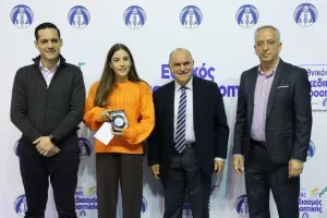 (ΦΩΤΟΣ) Επίδοση επιταγών Σχεδιασμού Προοπτικής ΚΟΑ από Λετυμπιώτη και Μιχαηλίδη