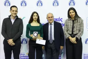 (ΦΩΤΟΣ) Επίδοση επιταγών Σχεδιασμού Προοπτικής ΚΟΑ από Λετυμπιώτη και Μιχαηλίδη