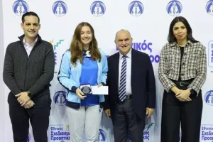 (ΦΩΤΟΣ) Επίδοση επιταγών Σχεδιασμού Προοπτικής ΚΟΑ από Λετυμπιώτη και Μιχαηλίδη