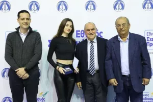 (ΦΩΤΟΣ) Επίδοση επιταγών Σχεδιασμού Προοπτικής ΚΟΑ από Λετυμπιώτη και Μιχαηλίδη