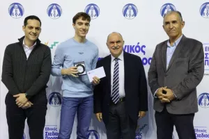 (ΦΩΤΟΣ) Επίδοση επιταγών Σχεδιασμού Προοπτικής ΚΟΑ από Λετυμπιώτη και Μιχαηλίδη