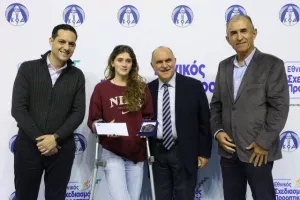 (ΦΩΤΟΣ) Επίδοση επιταγών Σχεδιασμού Προοπτικής ΚΟΑ από Λετυμπιώτη και Μιχαηλίδη