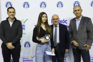 (ΦΩΤΟΣ) Επίδοση επιταγών Σχεδιασμού Προοπτικής ΚΟΑ από Λετυμπιώτη και Μιχαηλίδη
