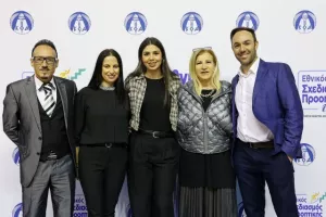 (ΦΩΤΟΣ) Επίδοση επιταγών Σχεδιασμού Προοπτικής ΚΟΑ από Λετυμπιώτη και Μιχαηλίδη