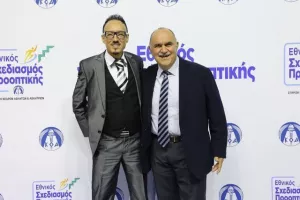 (ΦΩΤΟΣ) Επίδοση επιταγών Σχεδιασμού Προοπτικής ΚΟΑ από Λετυμπιώτη και Μιχαηλίδη
