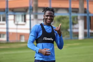 David Akintola (ΝΕΟ)