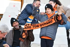 ΑΠΟΕΛ-Ομόνοια: Γαλαζοκίτρινη κυριαρχία με τριάρα και... κορυφή! (Φώτος)