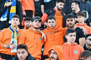 ΑΠΟΕΛ-Ομόνοια: Γαλαζοκίτρινη κυριαρχία με τριάρα και... κορυφή! (Φώτος)