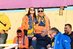 ΑΠΟΕΛ-Ομόνοια: Γαλαζοκίτρινη κυριαρχία με τριάρα και... κορυφή! (Φώτος)