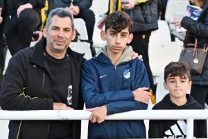 ΑΠΟΕΛ-Ομόνοια: Γαλαζοκίτρινη κυριαρχία με τριάρα και... κορυφή! (Φώτος)