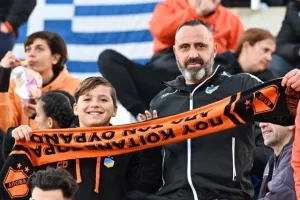 ΑΠΟΕΛ-Ομόνοια: Γαλαζοκίτρινη κυριαρχία με τριάρα και... κορυφή! (Φώτος)